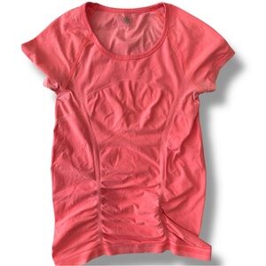Athleta Fastest Track Ruched Short Sleeve T-Shirt Athletic Top Scoop Neck Coral